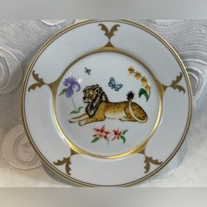 Lynn chase Porcelain CATS Plate in White and 24 K gold